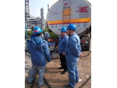 華魯經(jīng)銷部車隊全力完成檢修運(yùn)輸任務(wù)